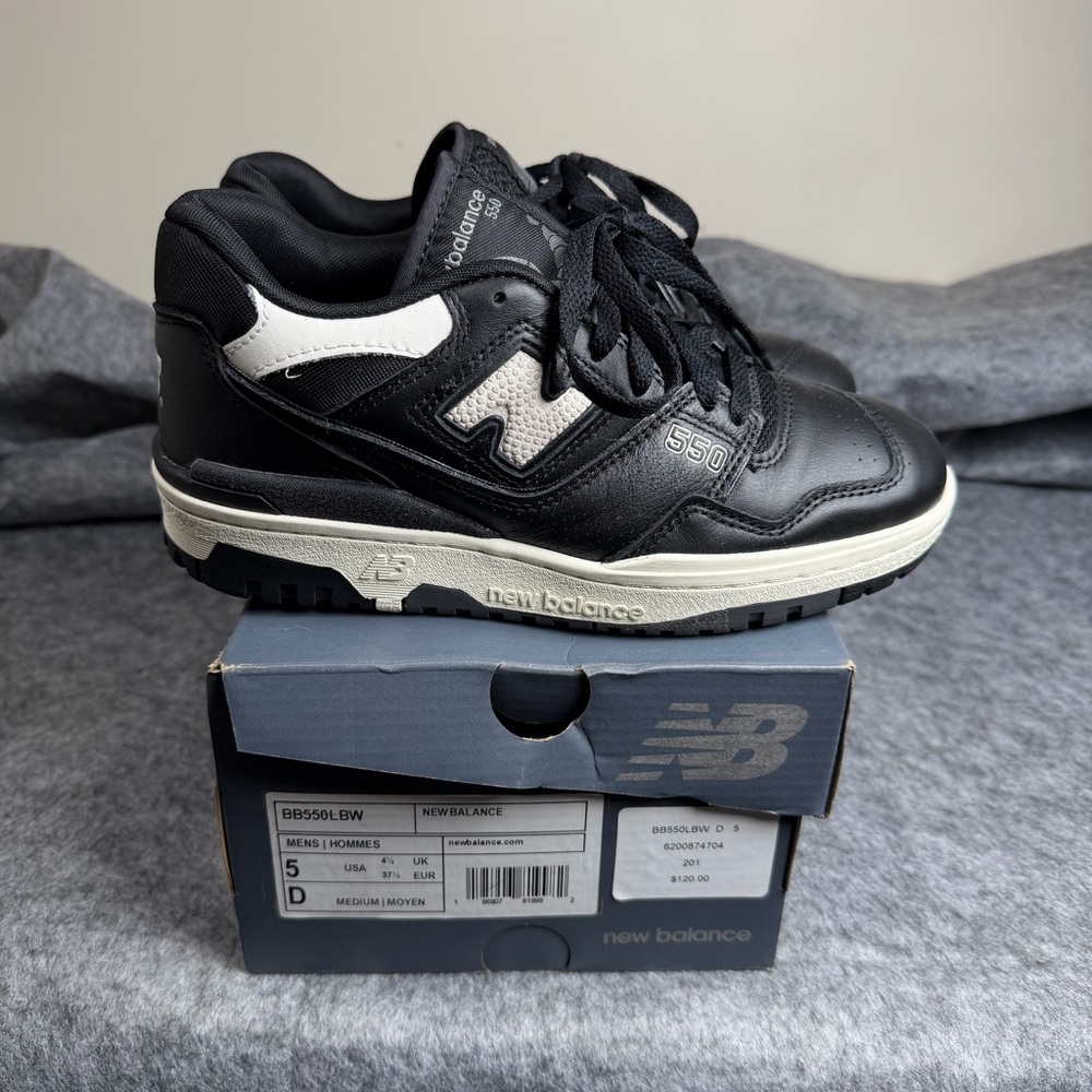 New Balance 550 Panda Black / White BB550LBW Men’s 5 Women’s 6.5